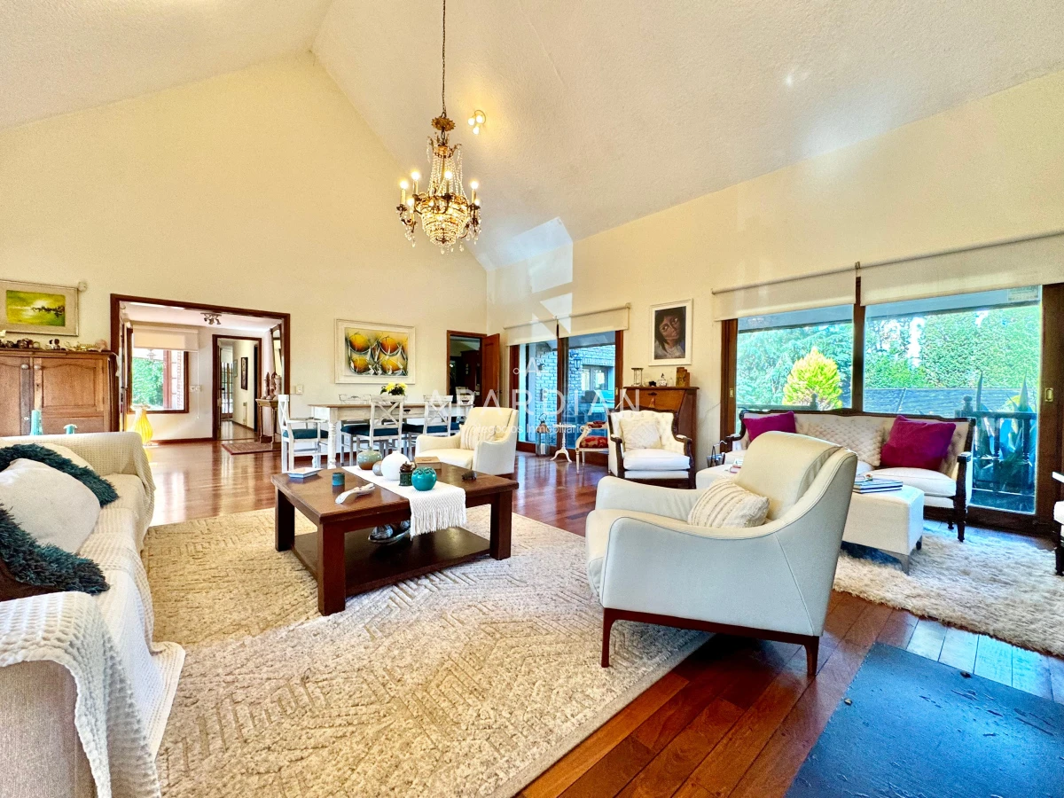 Casa ID.21097858 - Exclusiva casa en venta en San Rafael, 5 dormitorios