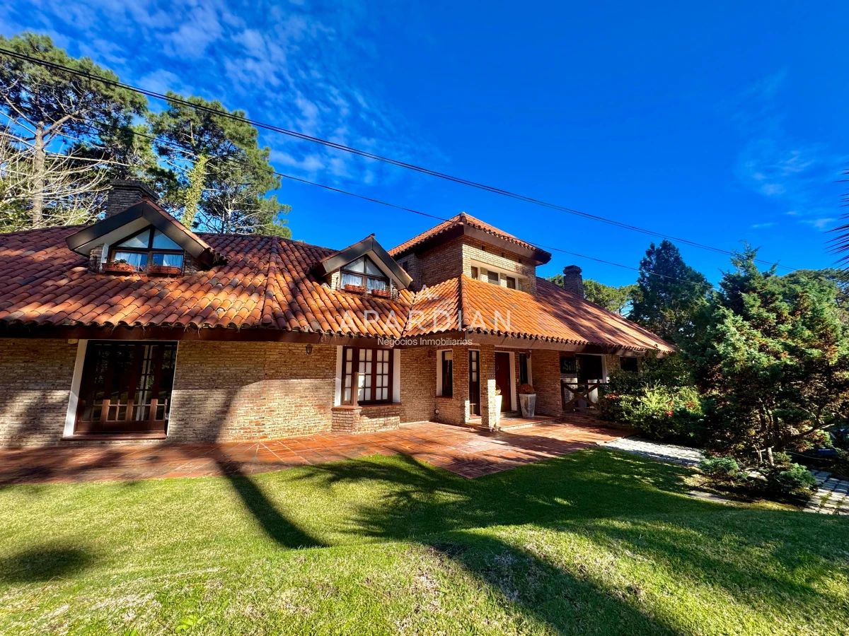 Casa ID.21097858 - Exclusiva casa en venta en San Rafael, 5 dormitorios
