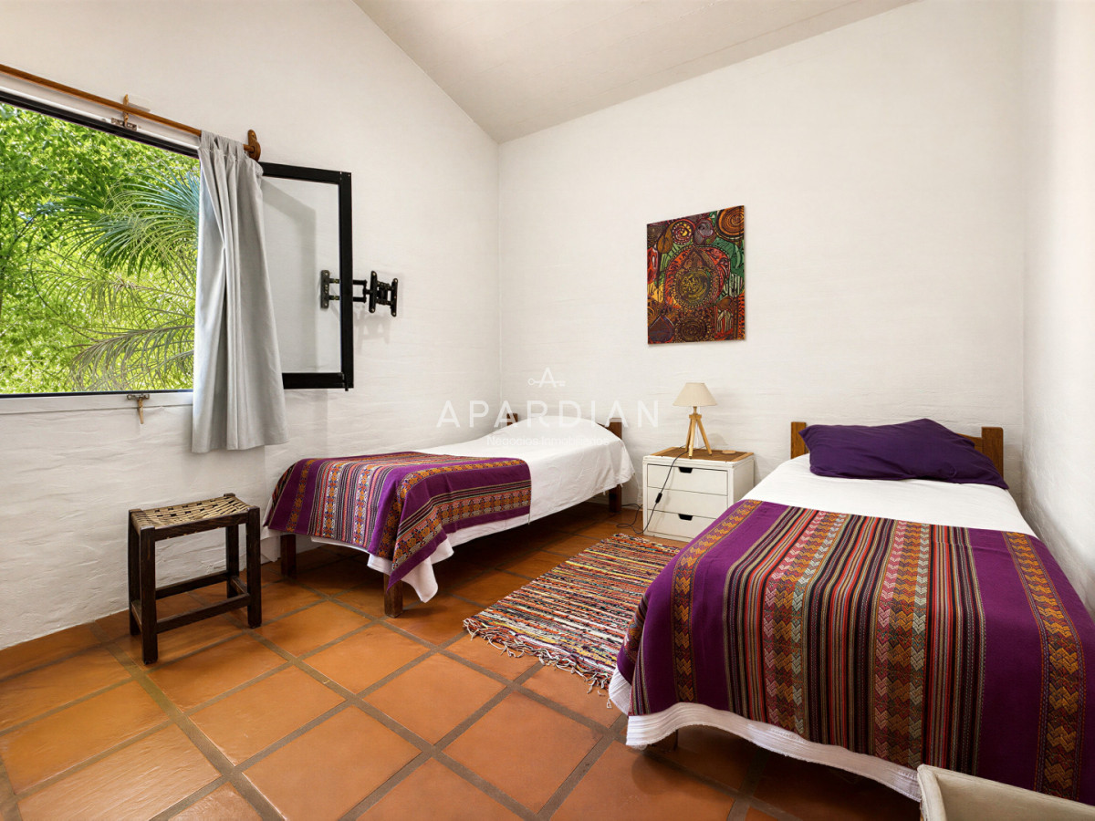 Casa ID.21097060 - Casa en venta y alquiler, 4 dormitorios en Pinares