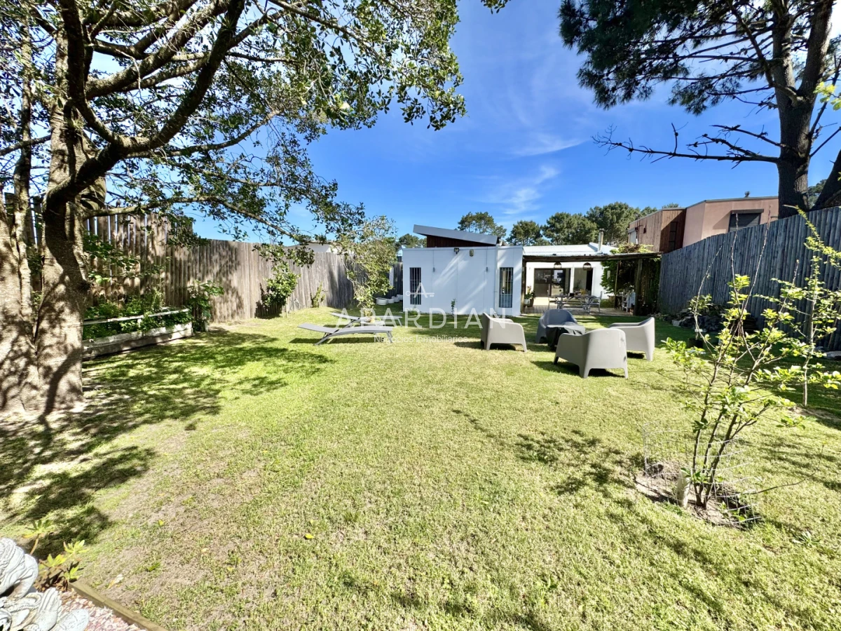 Casa ID.21098562 - Casa de 3 dormitorios en alquiler de verano y venta