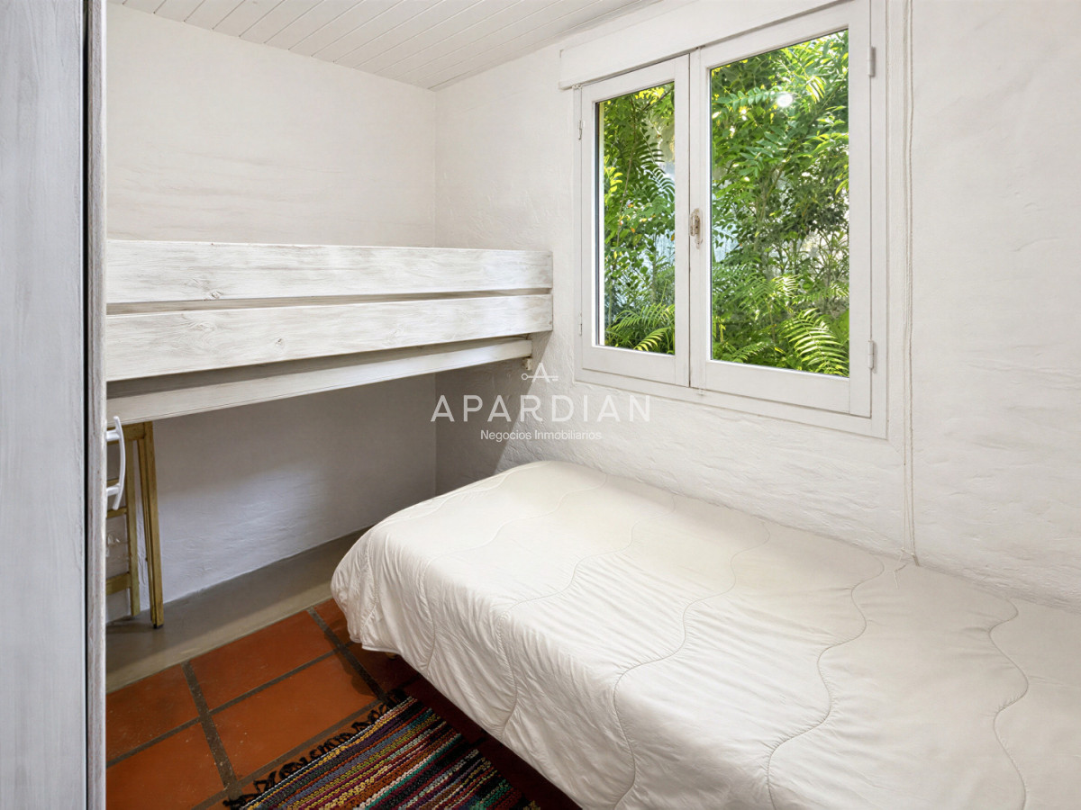 Casa ID.21097060 - Casa en venta y alquiler, 4 dormitorios en Pinares