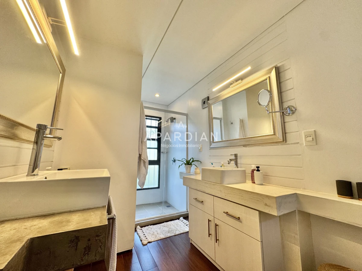 Casa ID.21098562 - Casa de 3 dormitorios en alquiler de verano y venta