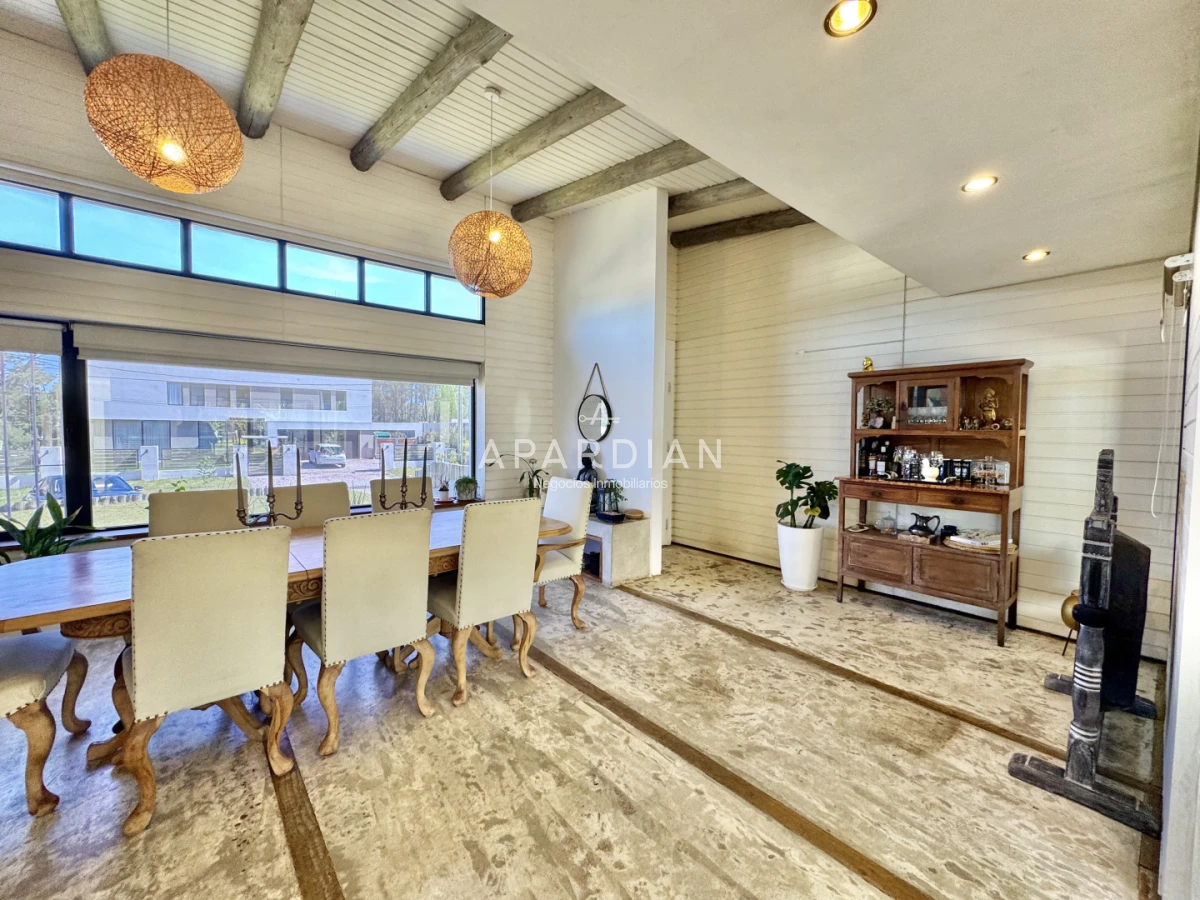 Casa ID.21098562 - Casa de 3 dormitorios en alquiler de verano y venta