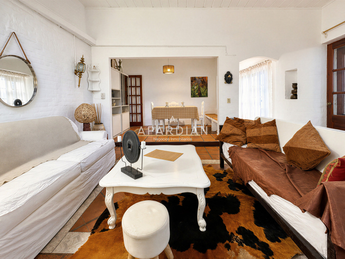 Casa ID.21097060 - Casa en venta y alquiler, 4 dormitorios en Pinares