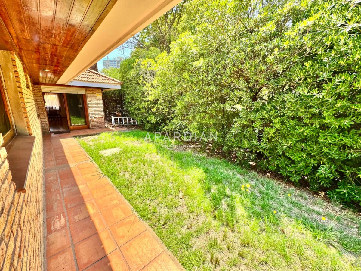 Casa ID.21098902 - Casa de 3 dormitorios mas dep. en alquiler anual