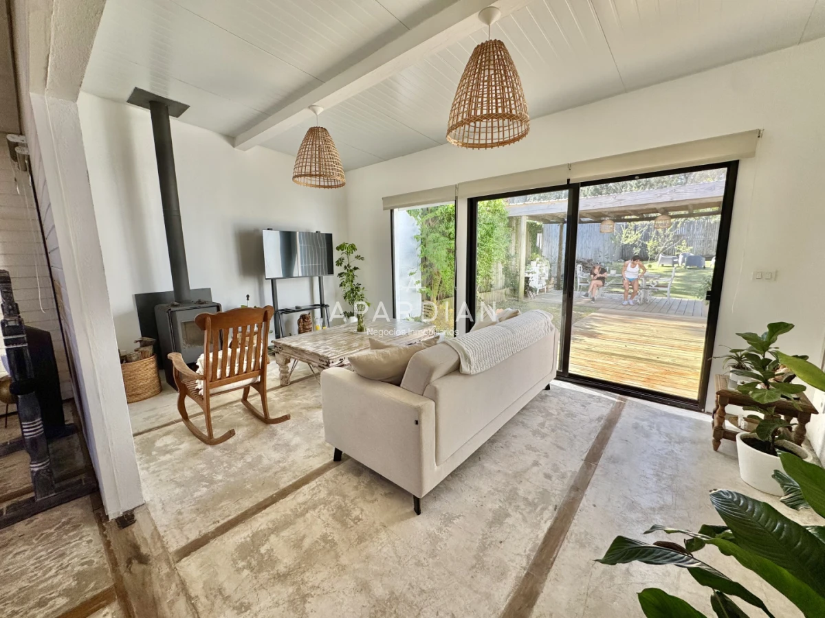 Casa ID.21098562 - Casa de 3 dormitorios en alquiler de verano y venta