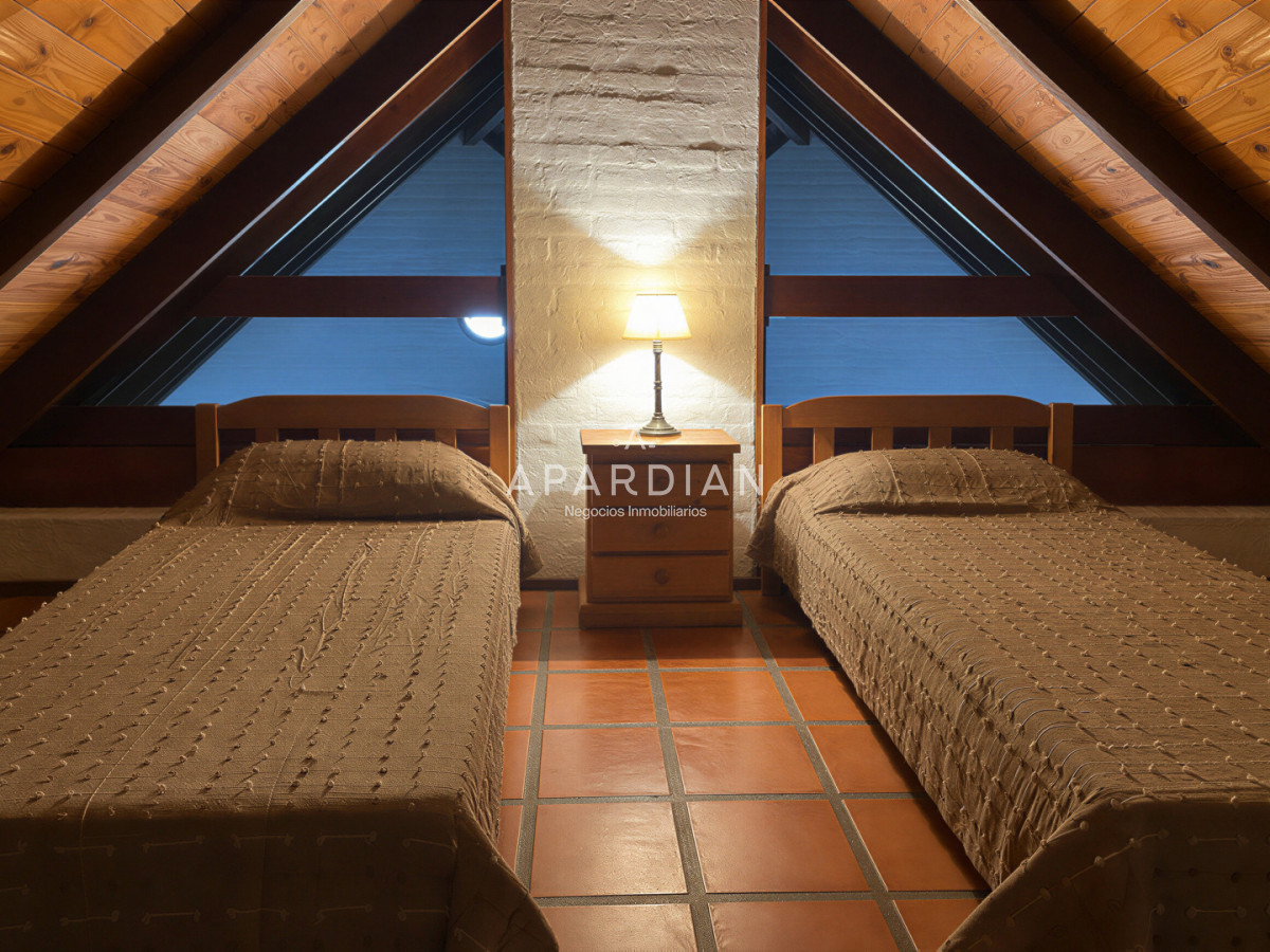 Casa ID.21093552 - Casa de 4 dormitorios en La Barra en alquiler temporal