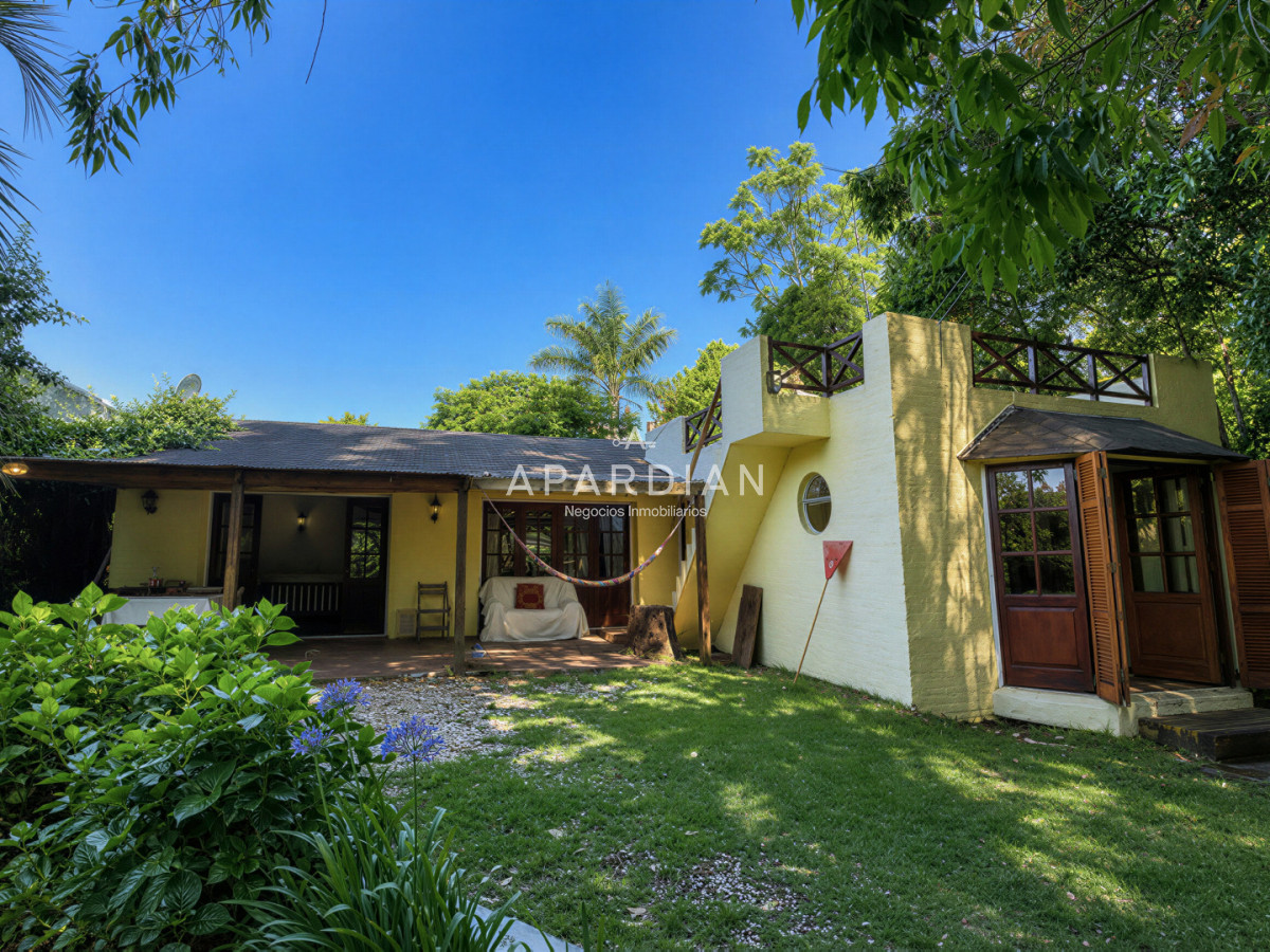 Casa ID.21097060 - Casa en venta y alquiler, 4 dormitorios en Pinares