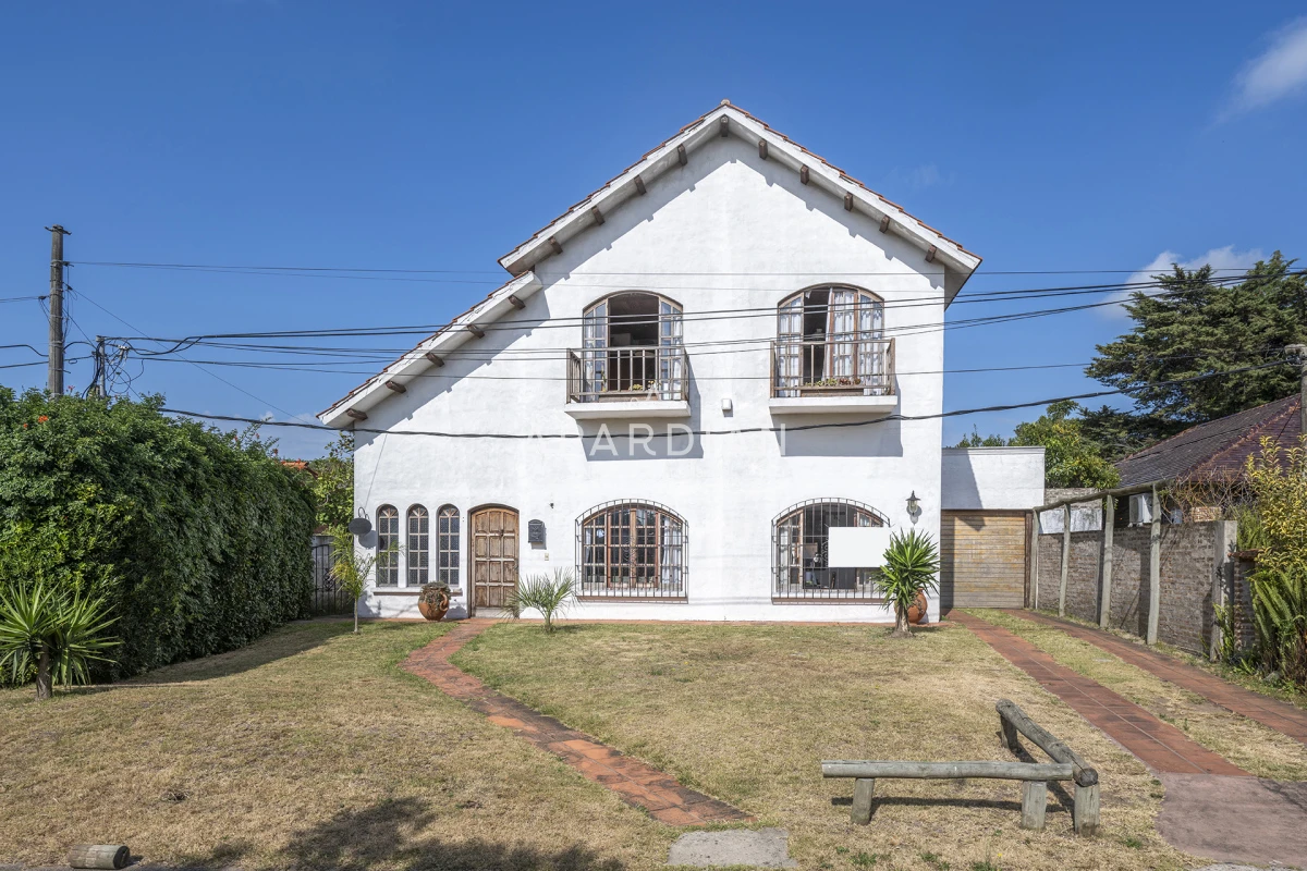 Casa ID.21097074 - Casa en venta, 5 dormitorios en Punta del este!