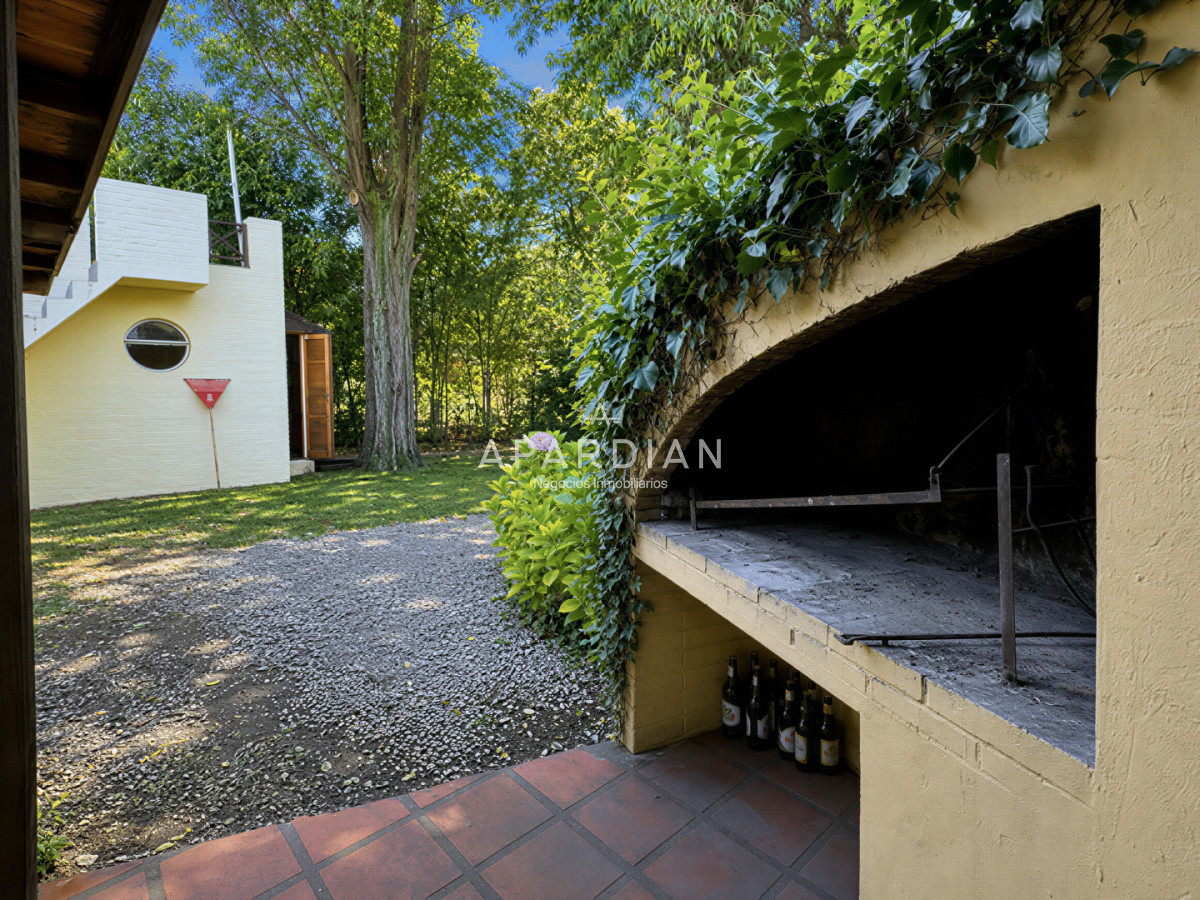 Casa ID.21097060 - Casa en venta y alquiler, 4 dormitorios en Pinares