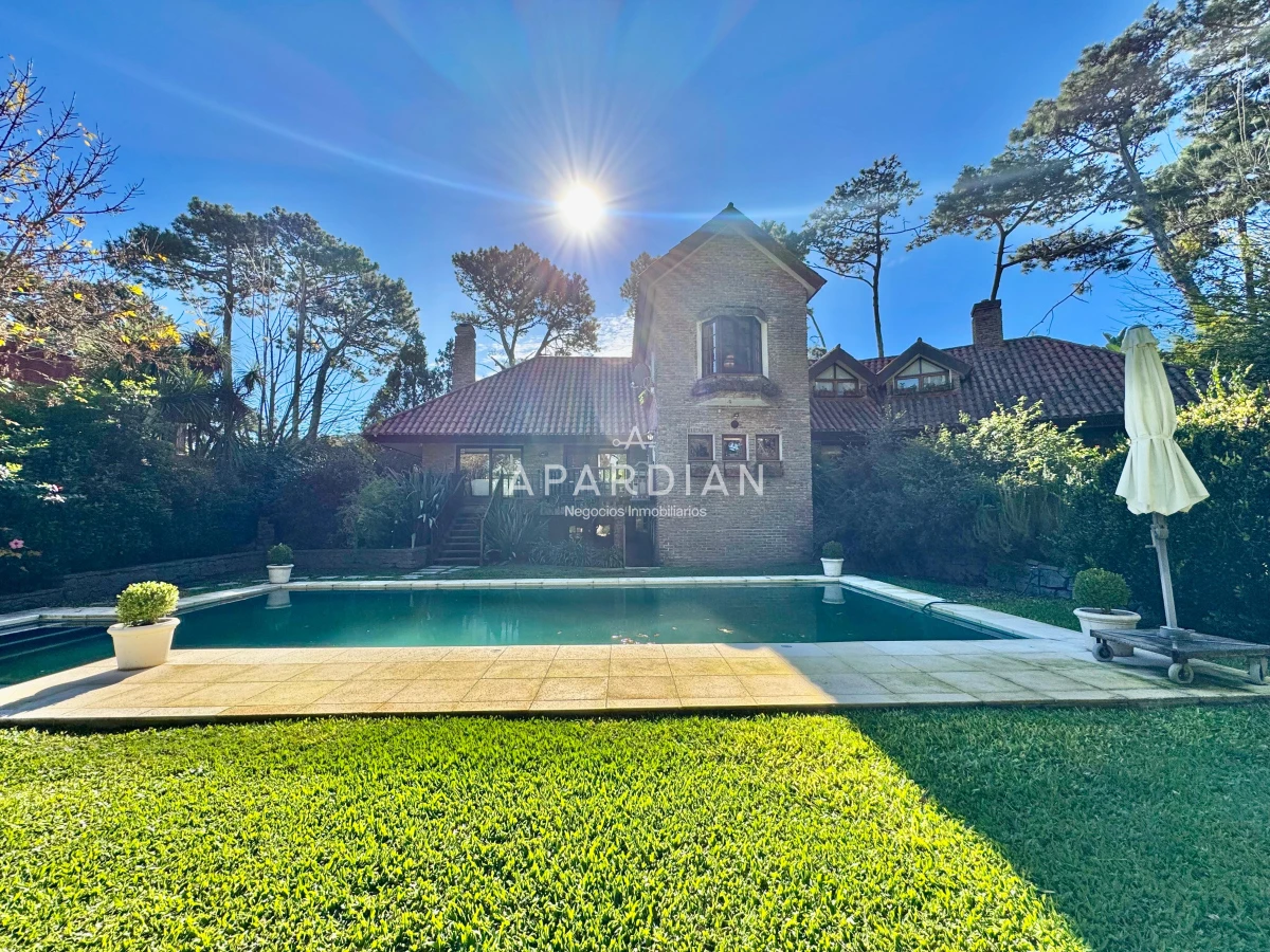 Casa ID.21097858 - Exclusiva casa en venta en San Rafael, 5 dormitorios