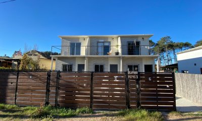 Complejo de 6 casas en venta, excelente renta, El Pinar, Canelones