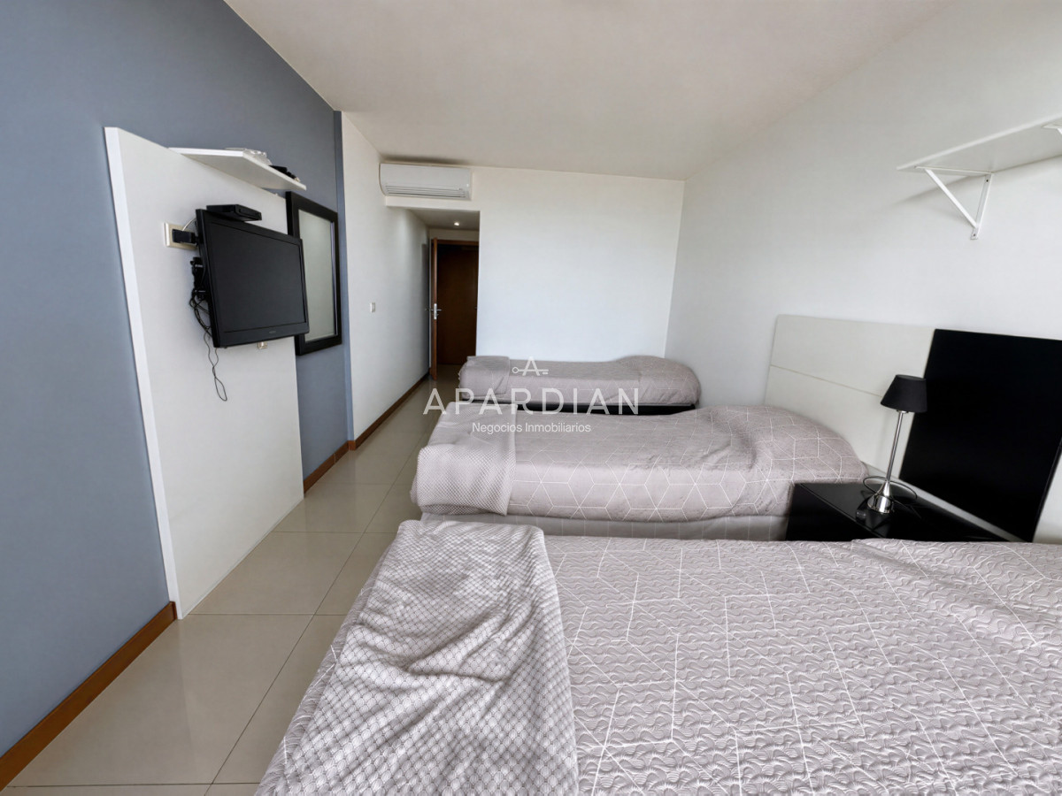 Apartamento ID.21100184 - Penthouse duplex 3 suites en venta, Punta del Este