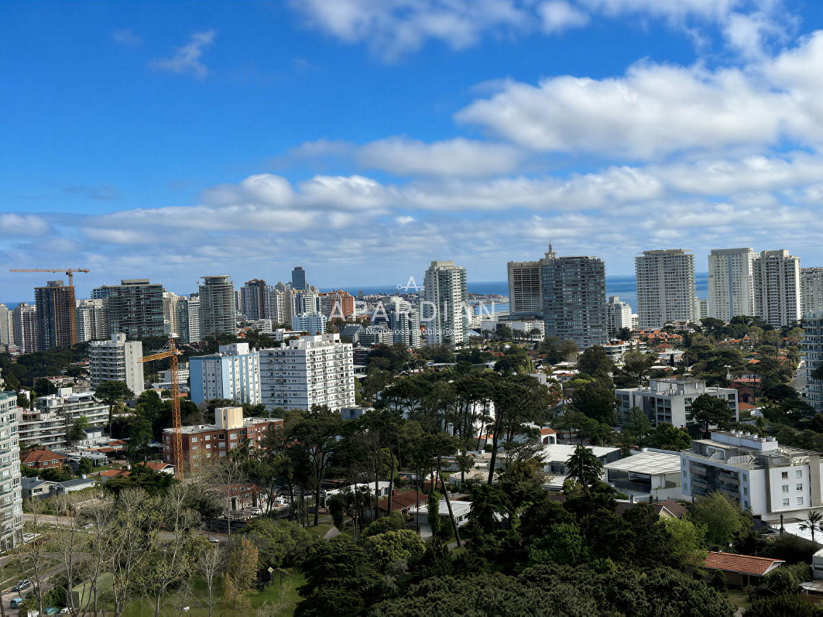Apartamento ID.21100184 - Penthouse duplex 3 suites en venta, Punta del Este