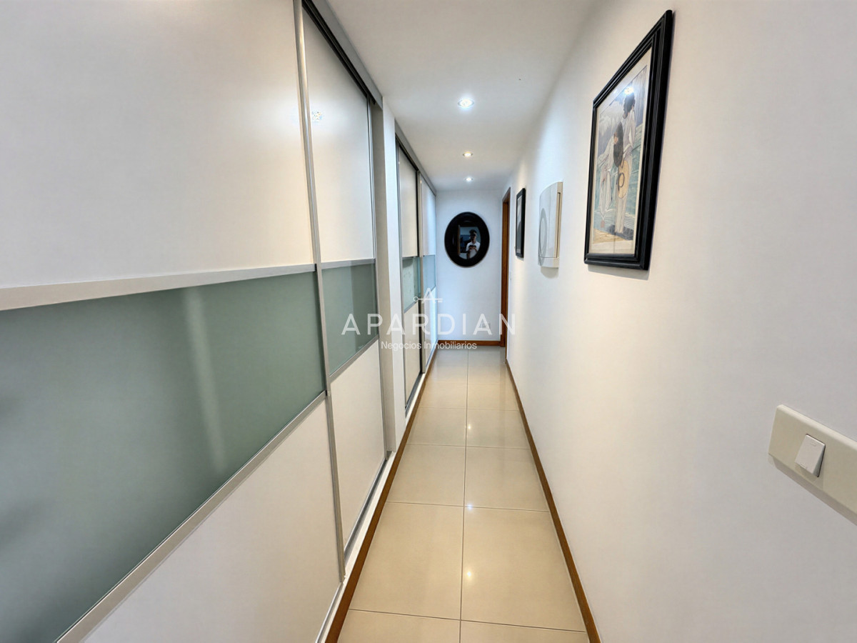 Apartamento ID.21100184 - Penthouse duplex 3 suites en venta, Punta del Este