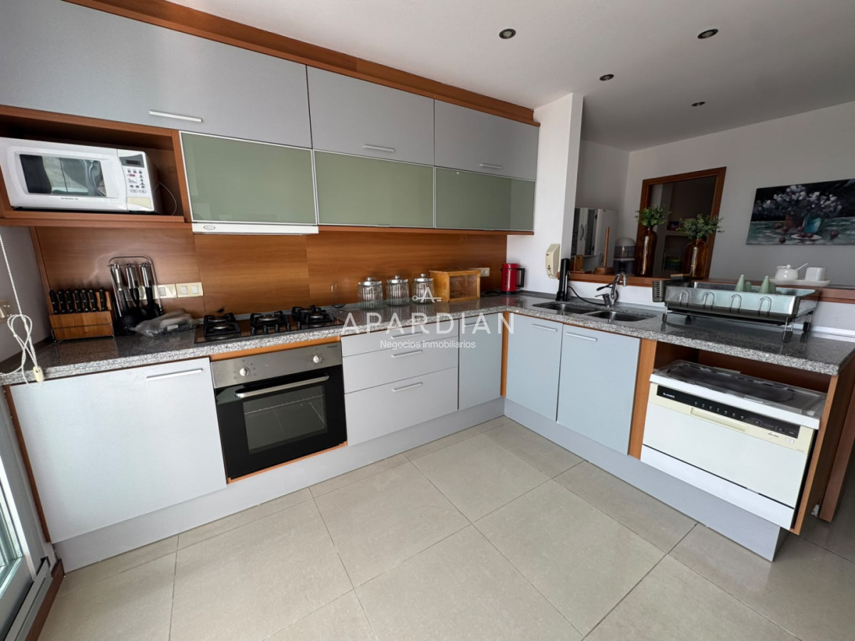 Apartamento ID.21100184 - Penthouse duplex 3 suites en venta, Punta del Este