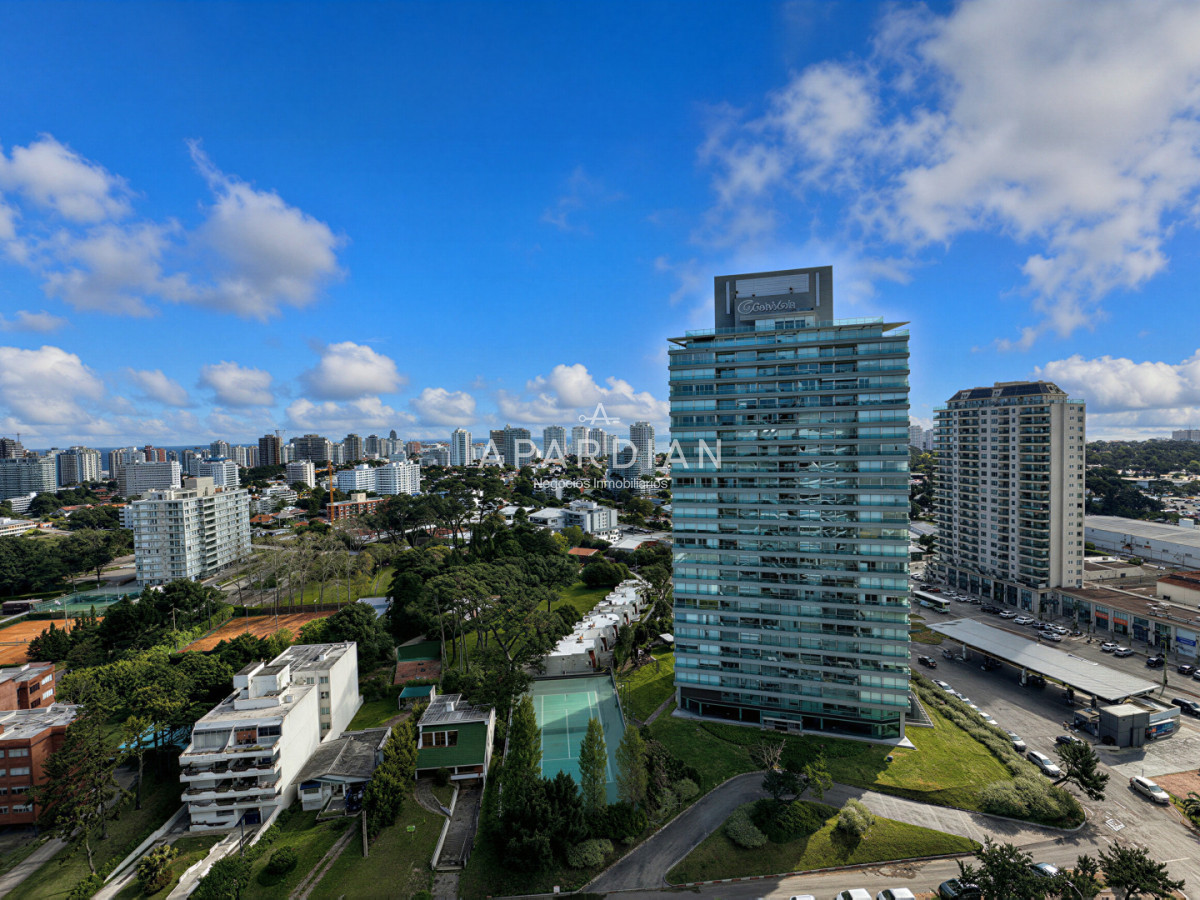 Apartamento ID.21100184 - Penthouse duplex 3 suites en venta, Punta del Este