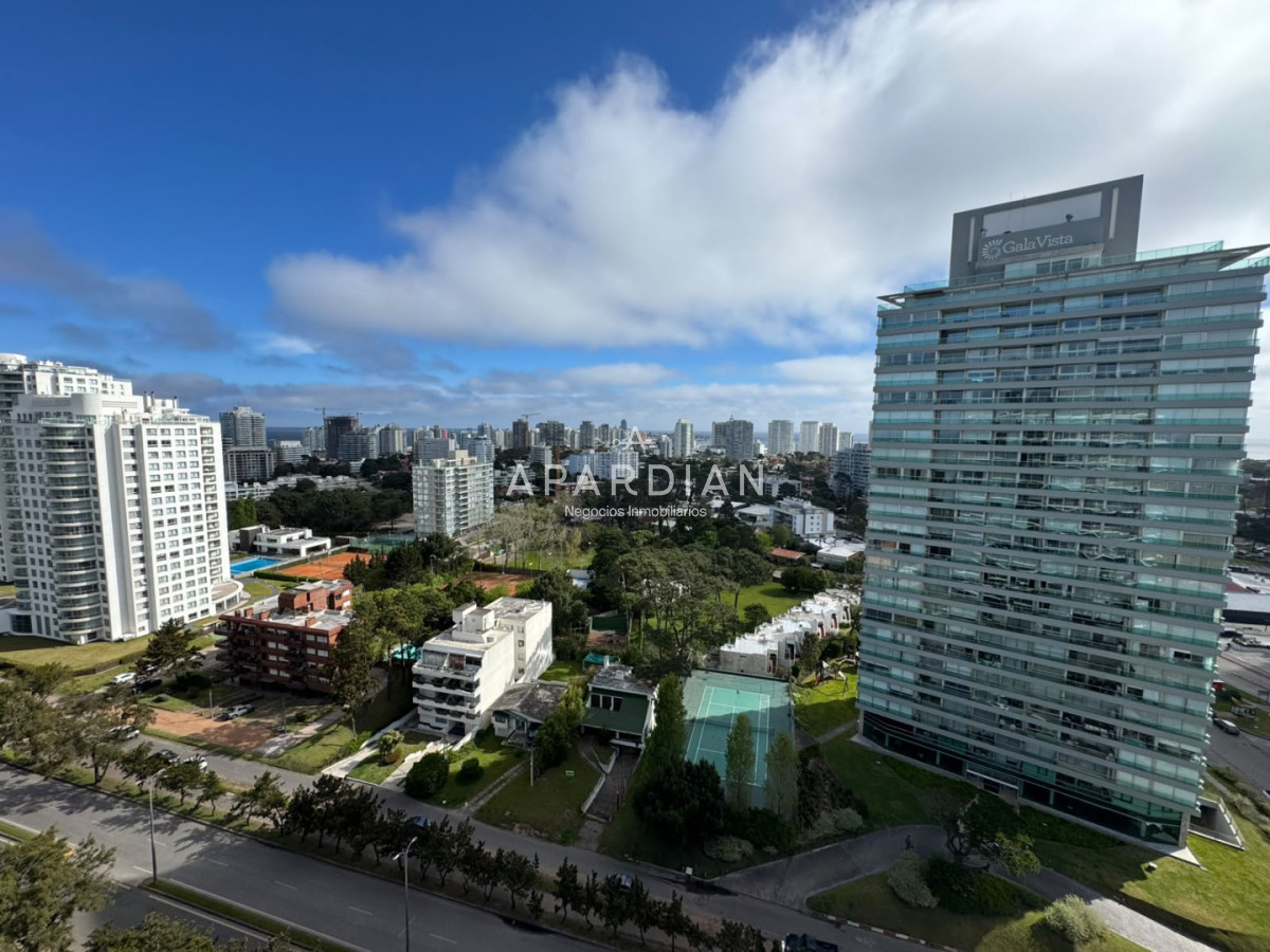 Apartamento ID.21100184 - Penthouse duplex 3 suites en venta, Punta del Este