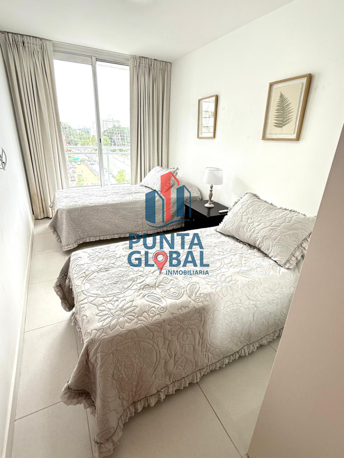 Apartamento ID.46 - Alquiler de Verano 3 Dormitorios Centrico