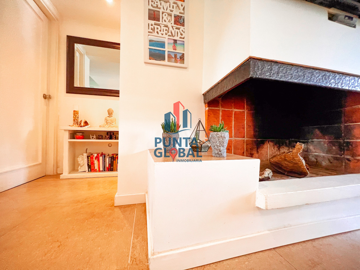 Apartamento ID.27 - Apartamento 2 dormitorios 1 baño Av. Roosevelt 