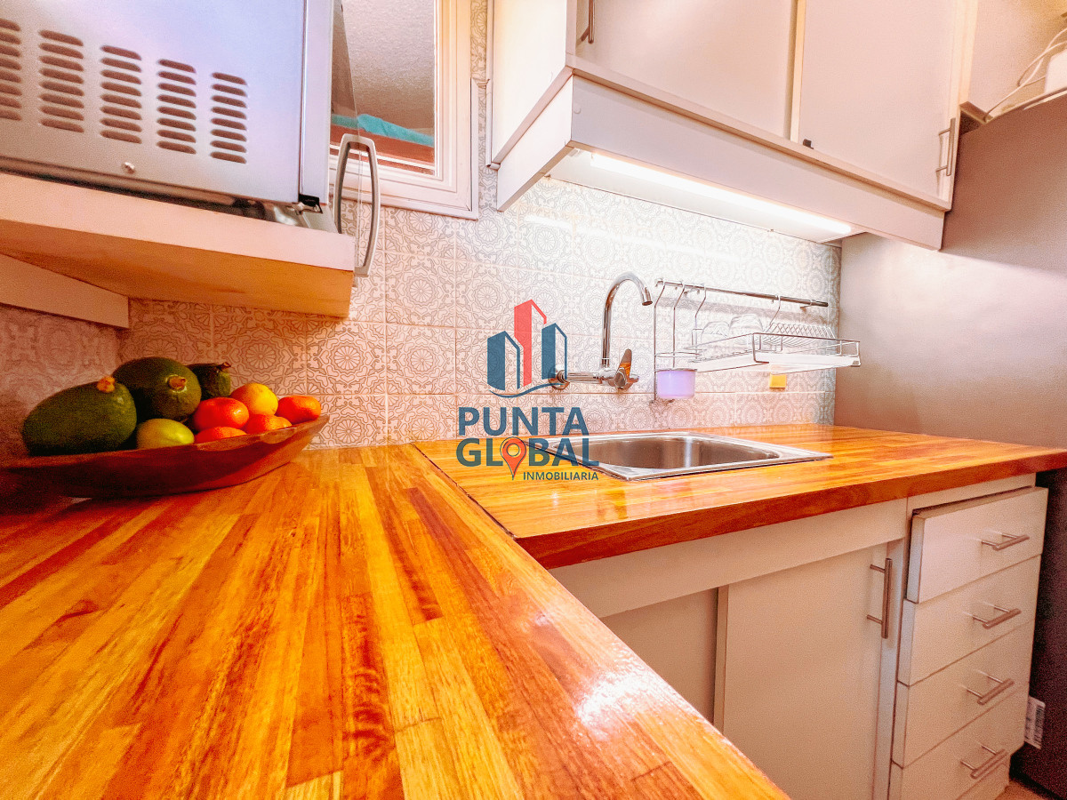 Apartamento ID.27 - Apartamento 2 dormitorios 1 baño Av. Roosevelt 