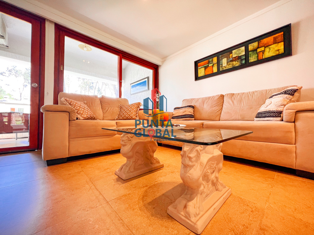 Apartamento ID.27 - Apartamento 2 dormitorios 1 baño Av. Roosevelt 