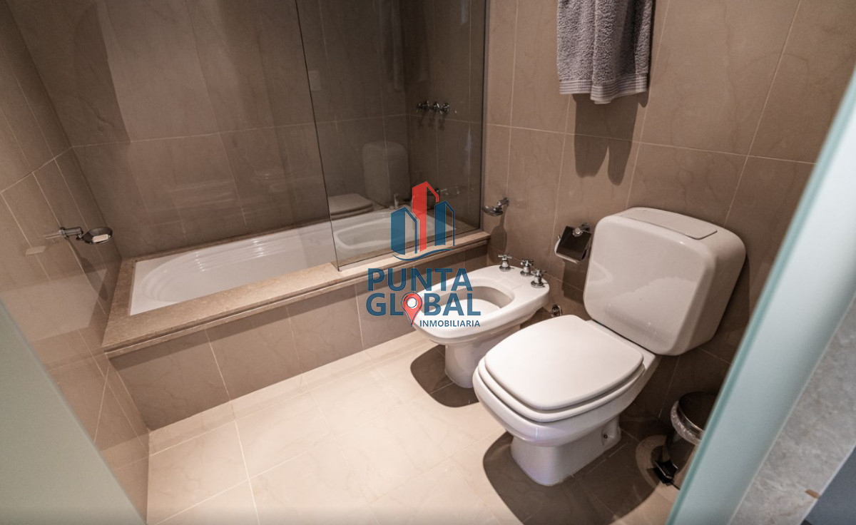 Apartamento ID.155 - Venta Apartamento 2 Dormitorios Punta del Este