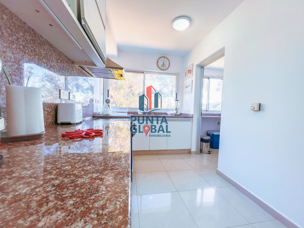 Apartamento ID.12 - Venta de hermoso apartamento en Playa Brava