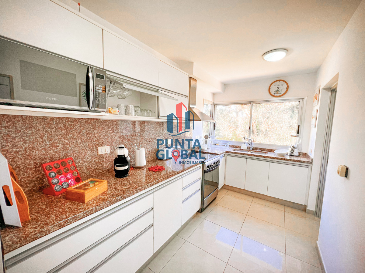 Apartamento ID.12 - Venta de hermoso apartamento en Playa Brava
