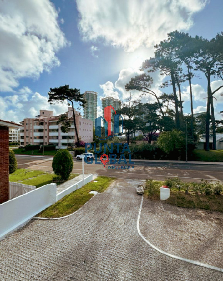 Apartamento ID.239 - Venta Apartamento 3 Dormitorios Punta del Este