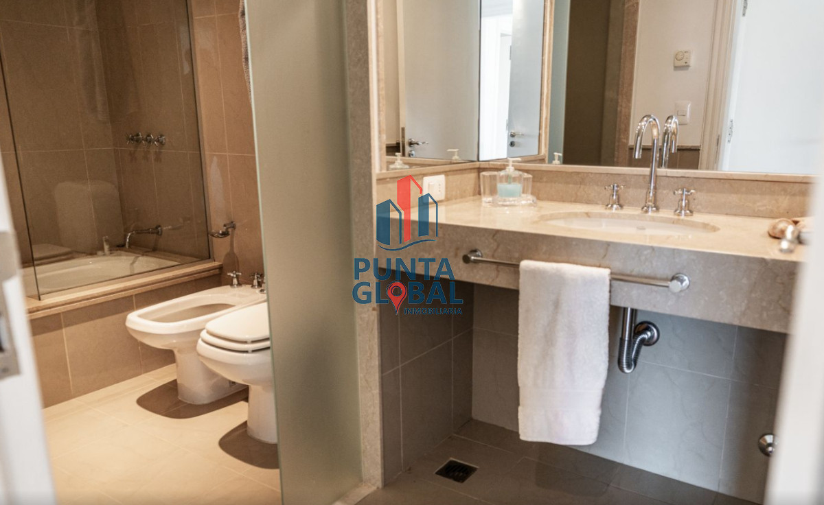 Apartamento ID.155 - Venta Apartamento 2 Dormitorios Punta del Este