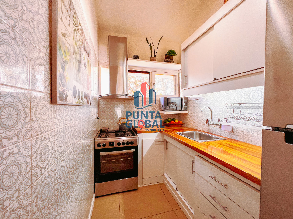 Apartamento ID.27 - Apartamento 2 dormitorios 1 baño Av. Roosevelt 