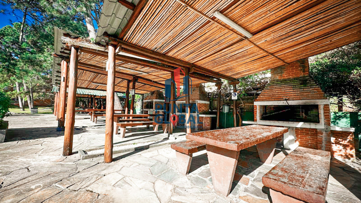 Apartamento ID.270 - Venta Apartamento 2 Dormitorios Punta del Este