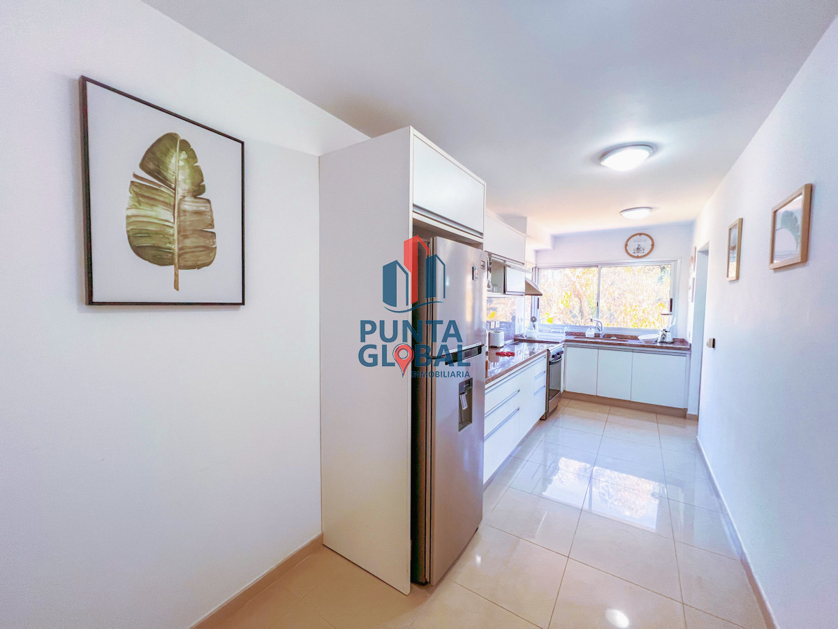 Apartamento ID.12 - Venta de hermoso apartamento en Playa Brava