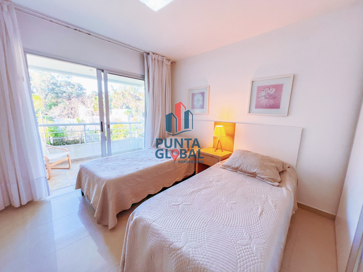 Apartamento ID.12 - Venta de hermoso apartamento en Playa Brava