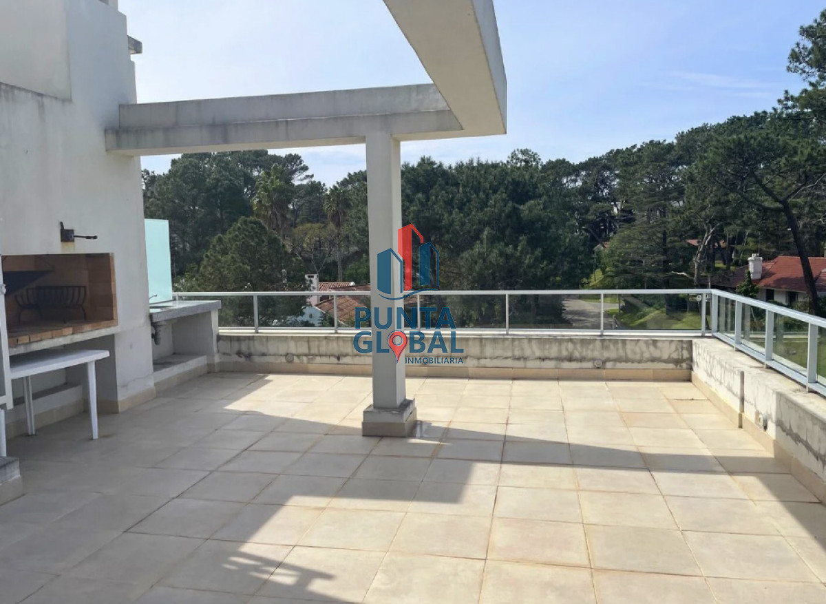 Apartamento ID.79 - Venta Pent-House 2 Dormitorios Punta del Este