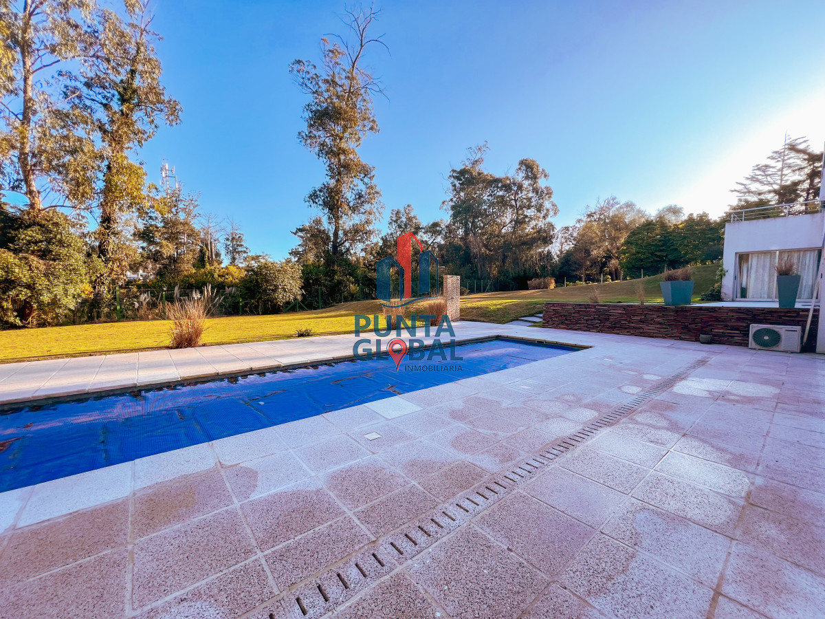 Apartamento ID.145 - Venta Apartamento 2 Dormitorios Punta del Este