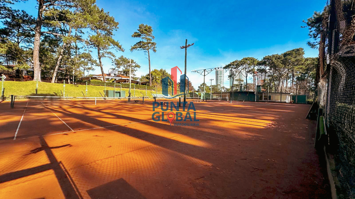 Apartamento ID.270 - Venta Apartamento 2 Dormitorios Punta del Este