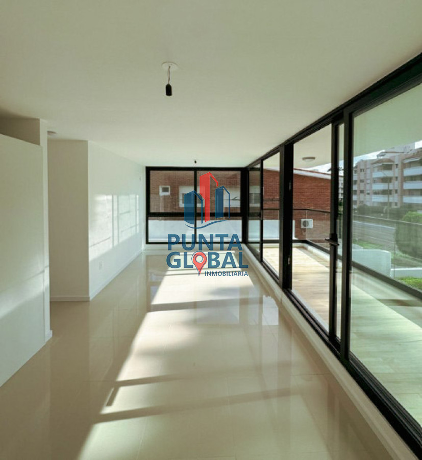Apartamento ID.239 - Venta Apartamento 3 Dormitorios Punta del Este