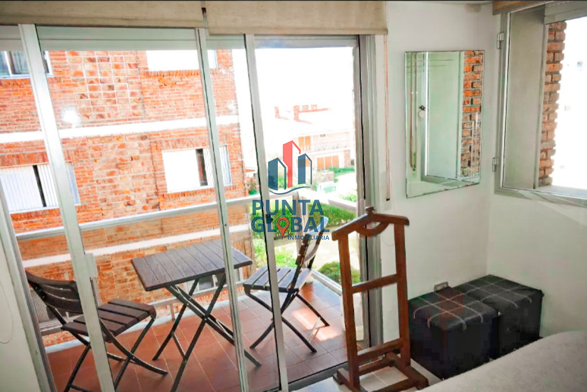Apartamento ID.54 - Alquiler Invernal 1 Dormitorio a pasos de Playa Brava