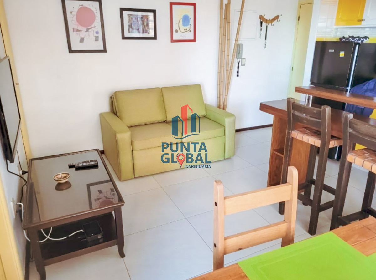 Apartamento ID.54 - Alquiler Invernal 1 Dormitorio a pasos de Playa Brava