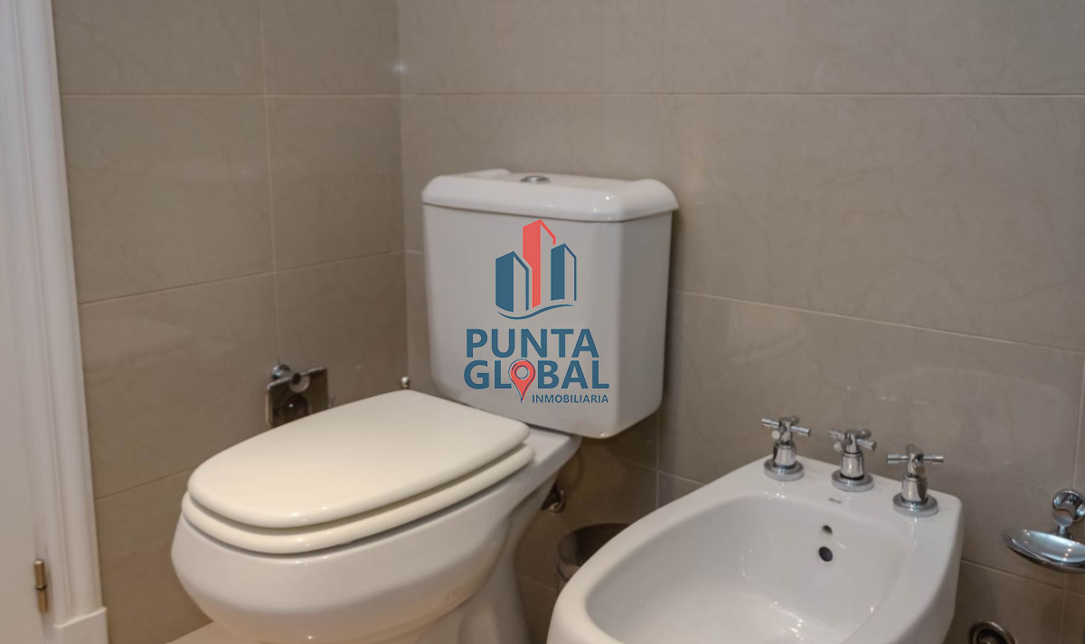 Apartamento ID.154 - Venta Apartamento 2 Dormitorios Punta del Este