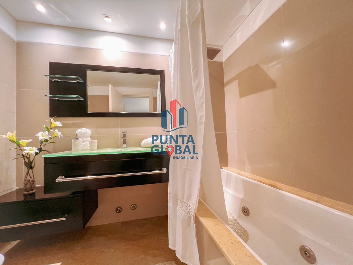 Apartamento ID.12 - Venta de hermoso apartamento en Playa Brava