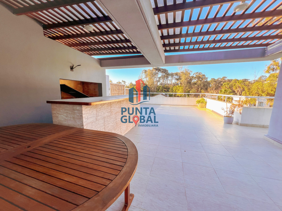 Apartamento ID.12 - Venta de hermoso apartamento en Playa Brava