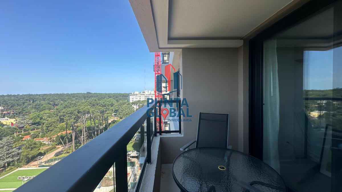 Apartamento ID.33 - Alquiler Anual 2 Dormitorios Punta del Este