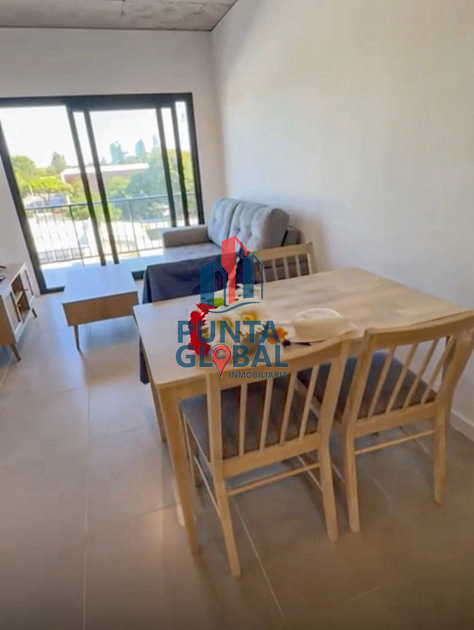 Apartamento ID.35 - Venta Apartamento céntrico 2 Dormitorios 1 Baño