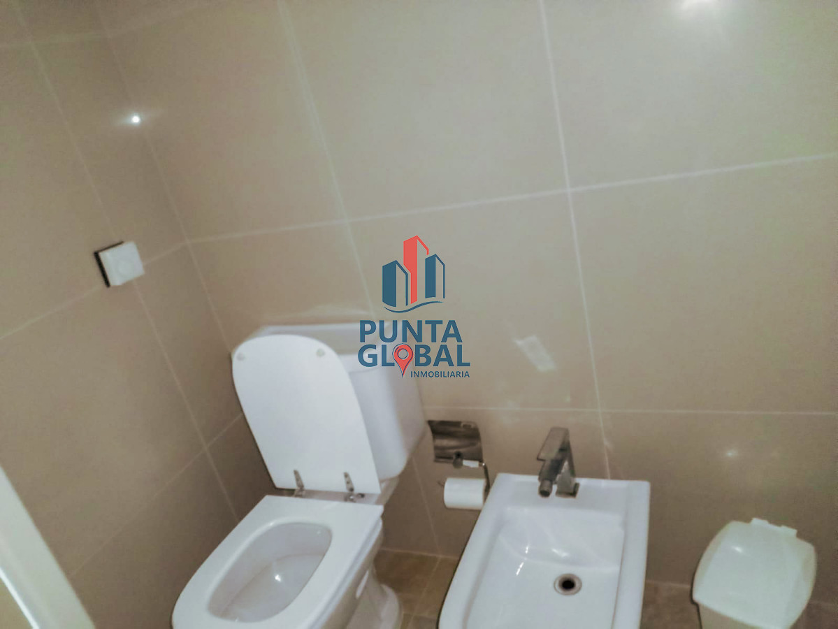 Apartamento ID.144 - Venta Apartamento 2 Dormitorios Punta del Este