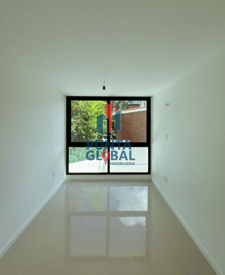 Apartamento ID.239 - Venta Apartamento 3 Dormitorios Punta del Este