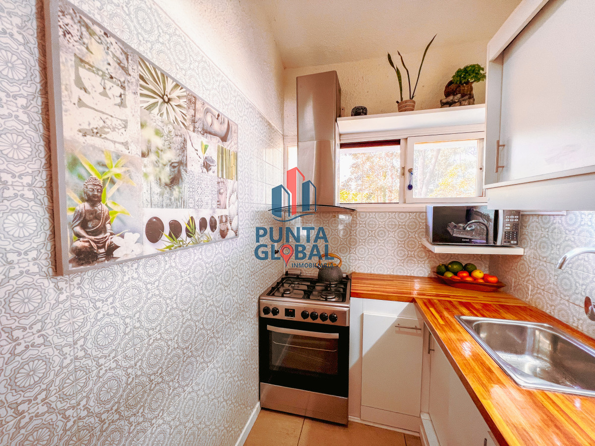 Apartamento ID.27 - Apartamento 2 dormitorios 1 baño Av. Roosevelt 