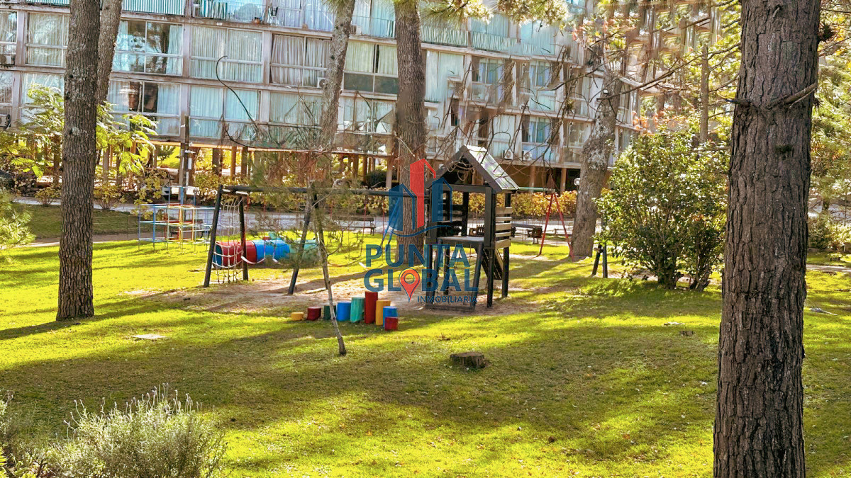 Apartamento ID.270 - Venta Apartamento 2 Dormitorios Punta del Este